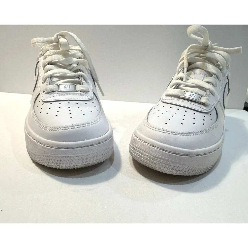 Nike Air Force 1 LE GS Size Youth 4.5Y Triple White DH2920-111 Sneakers Shoes